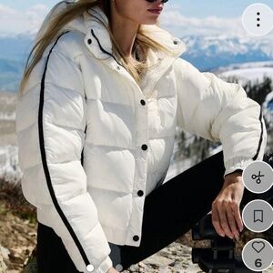 Alo Yoga | Foxy Puffer Jacket in Ivory with Black Trim XS